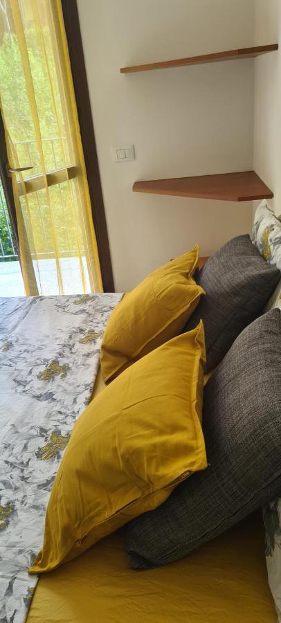 Casa Mirella - Appartamento Zona Bellagio Magreglio Eksteriør bilde